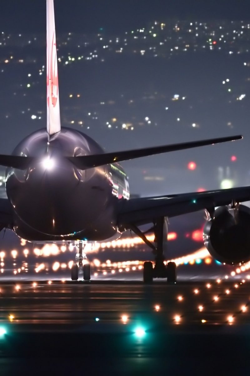night-flight-gfac21e918_1920